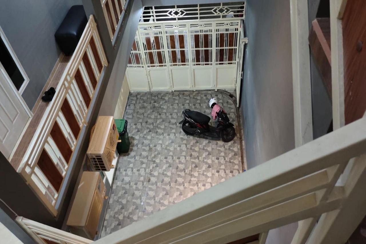 OYO 91209 Arjuna Residence Syariah Sby Surabaya Bagian luar foto
