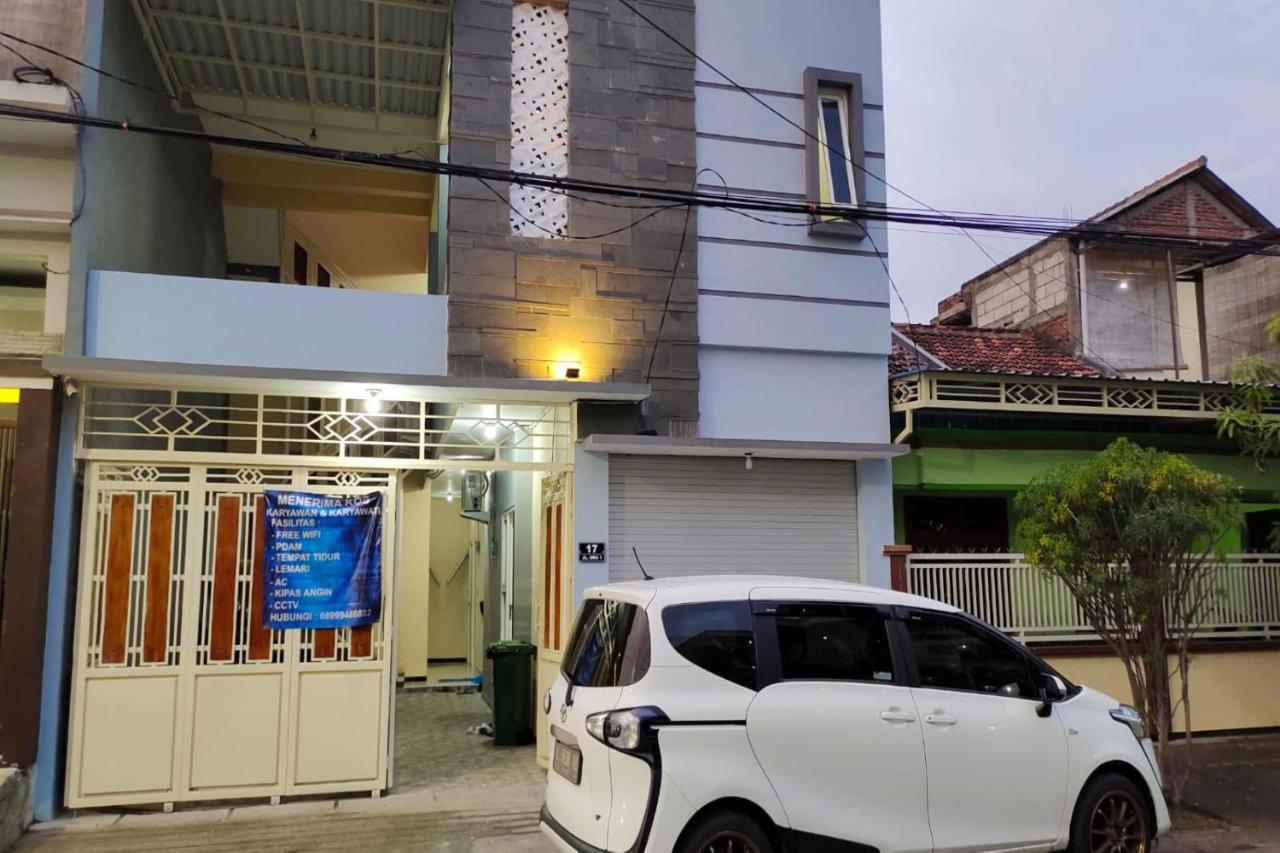 OYO 91209 Arjuna Residence Syariah Sby Surabaya Bagian luar foto
